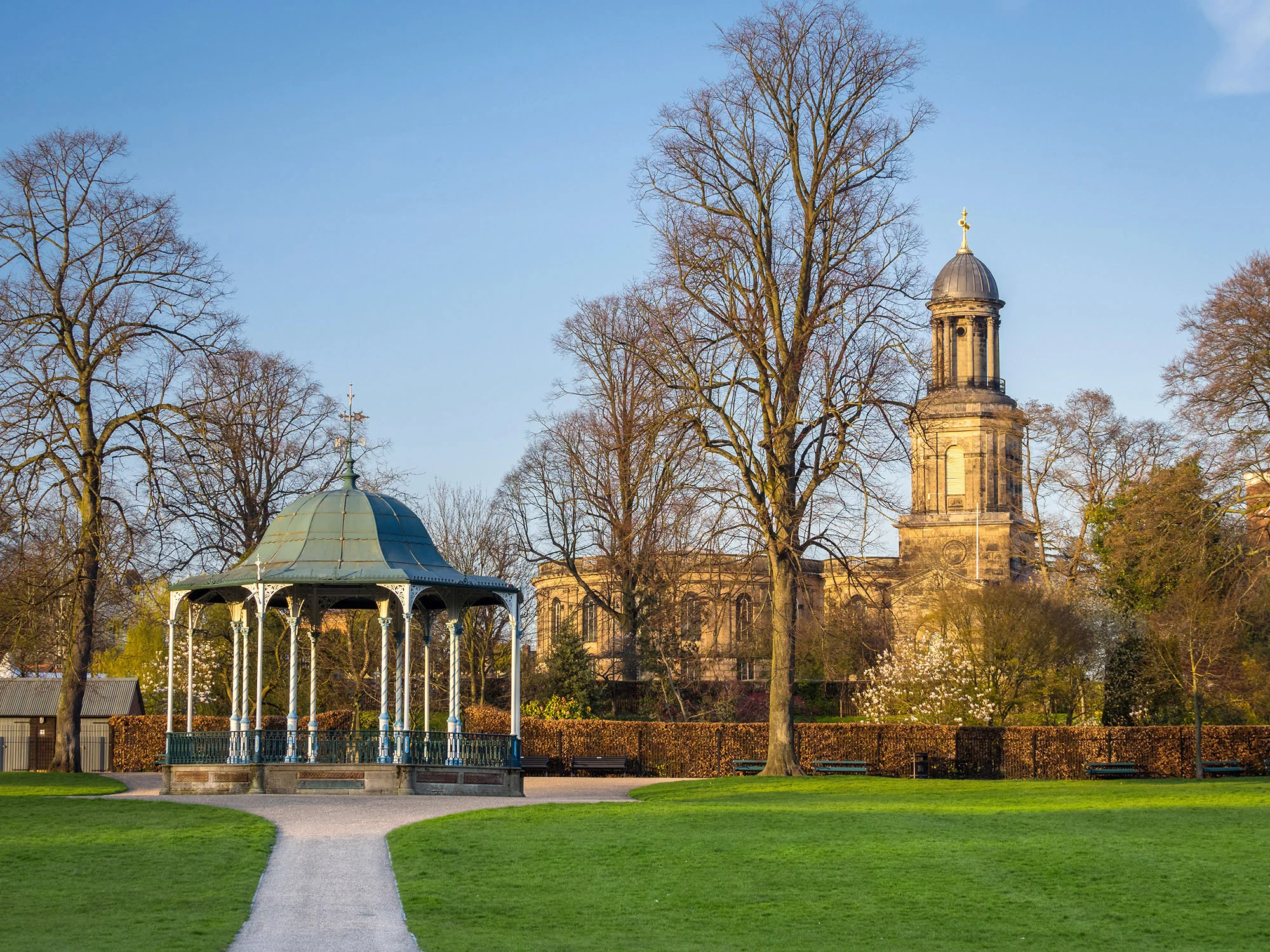 Shrewsbury,Bandstand,In,The,Quarry,Park,With,St.,Chads,In